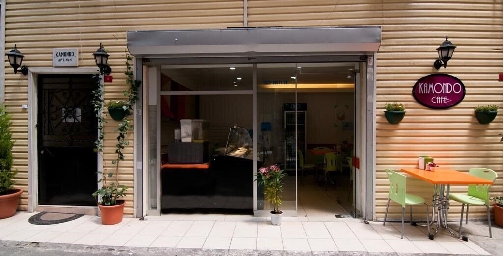 Отель Kamondo Apartments 3*